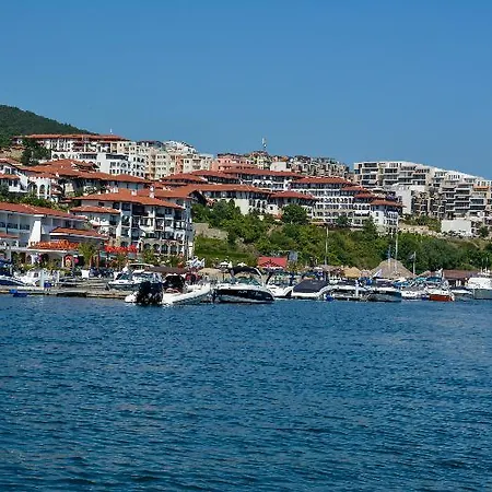 Апартаменти Олимп 4* Свети Влас