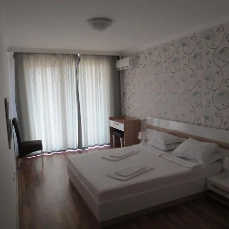 Апартаменти Олимп 4* Свети Влас